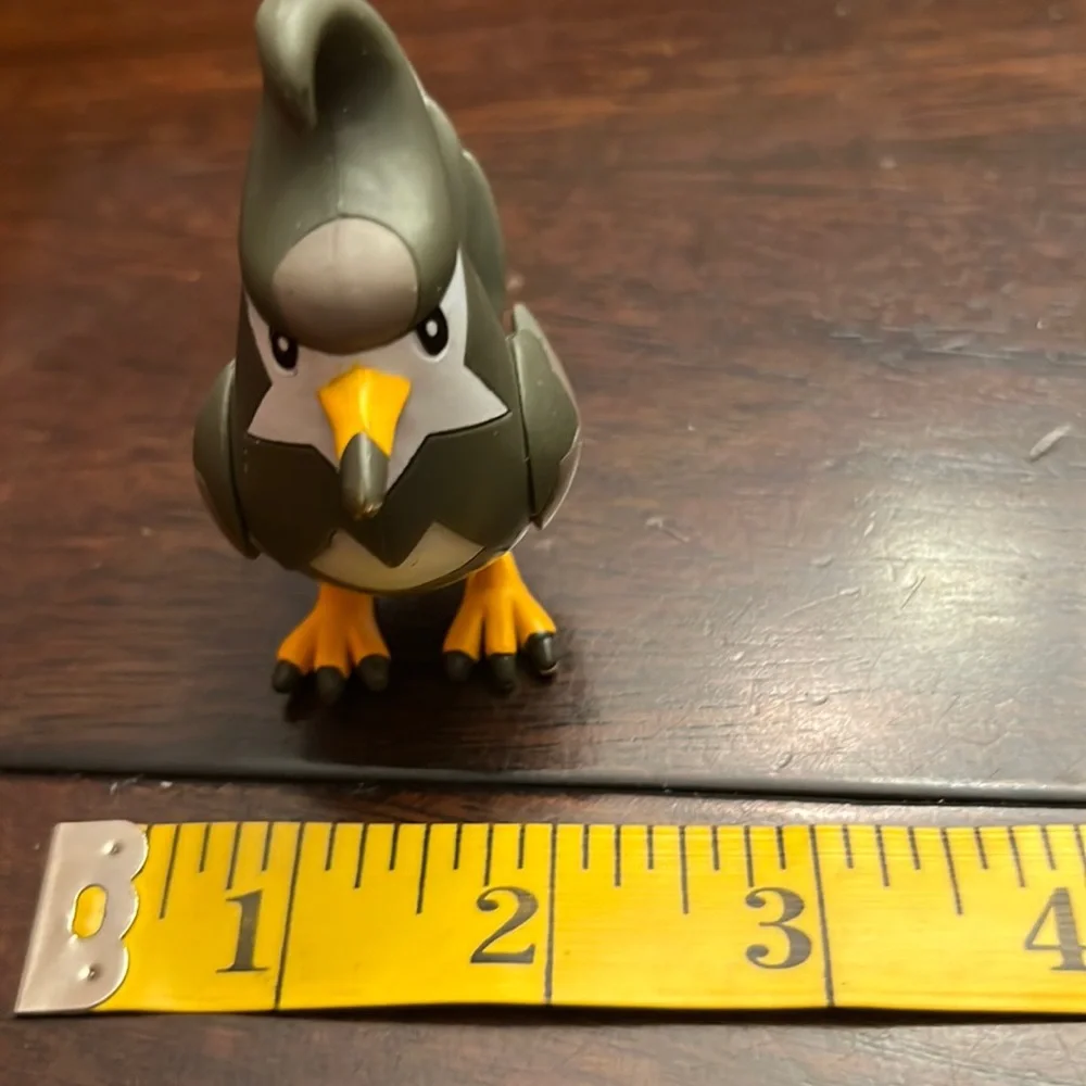 POKEMON 2007 STARAPTOR TAKARA TOMY MONSTER COLLECTION FIGURE